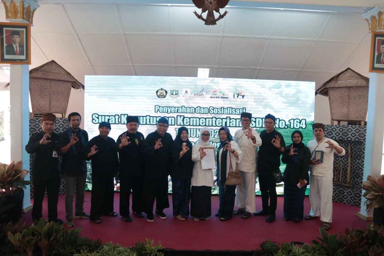 Penyerahan SK ESDM Geopark Bayah Dome